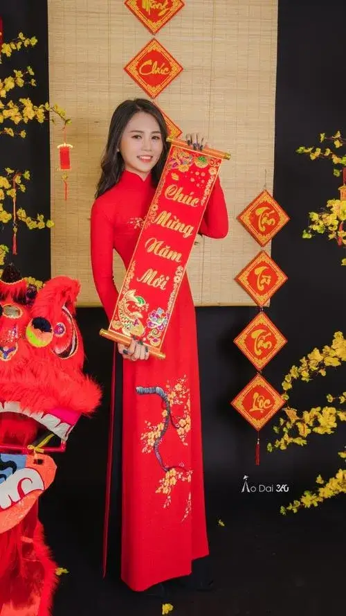 Nàng xuân áo dài hòa cảm xúc sum vầy gia đình