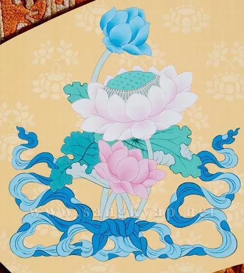 Khung hoa sen rực tông phụ: trắng ngà dịu