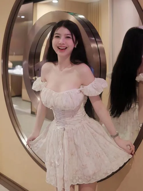 Ảnh nữ thần mạng toát lên khí chất riêng