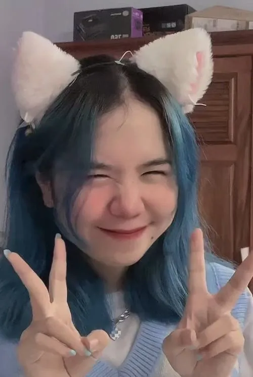 Màu xanh gắn với nhận diện giúp xây dựng thương hiệu cá nhân