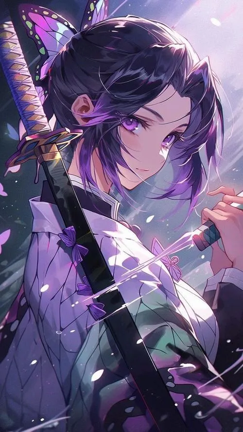 Hình Shinobu nhìn nghiêng giữa cánh hoa tím, ánh mắt tỉnh táo nhưng rất nhẹ nhàng