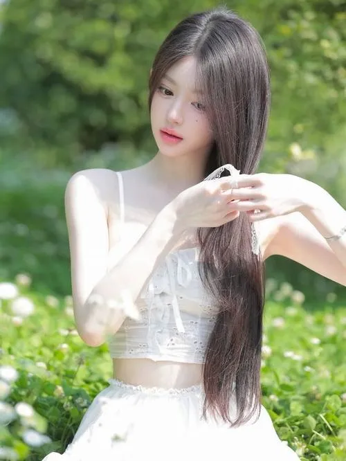 Gái xinh sở hữu nhan sắc trong veo cùng thần thái tự nhiên