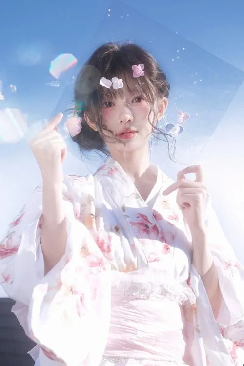 Hot girl mạng toát lên thu hút từ phong cách riêng