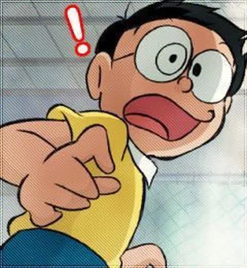 Hình Nobita cận mặt hoảng, tay chỉ thẳng, nét gấp gáp nhưng vẫn ra chất lạnh của khoảnh khắc