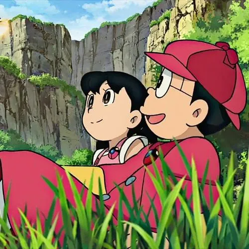 Ảnh anime Shizuka đội mũ đỏ nhìn Nobita, bối cảnh núi đá và cỏ cao, cảm giác phiêu lưu