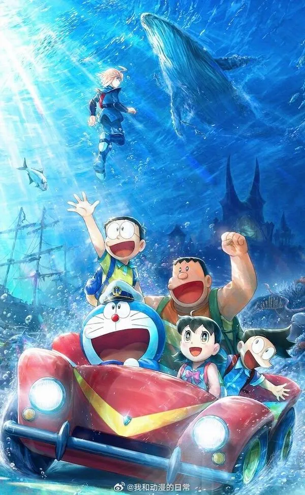 Ảnh nền Doraemon phiêu lưu dưới nước, xe đỏ nổi bật, tông xanh lam, tạo cảm giác khám phá vui nhộn