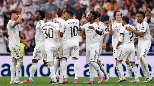 Dù theo dõi qua sân cỏ hay qua các nền tảng, người hâm mộ vẫn có thể cảm nhận rõ nét sức hút của đội bóng này