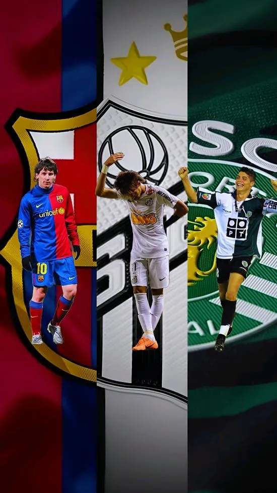 Tấm vé vào cửa trận chung kết nằm cạnh chiếc khăn quàng cổ truyền thống của câu lạc bộ gợi nhắc về niềm tự hào dân tộc và tình yêu bóng đá.