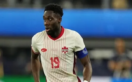 Điểm khác biệt của Davies nằm ở sự kết hợp hoàn hảo giữa nhiều yếu tố 