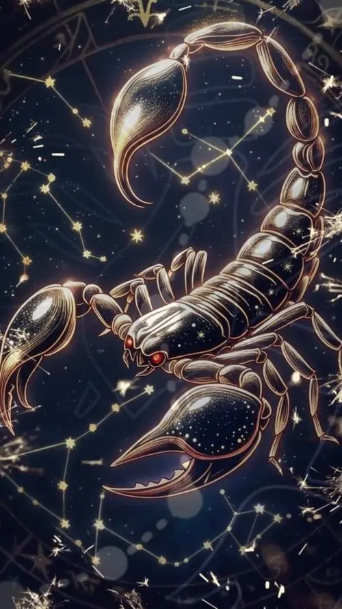 Ảnh dọc bọ cạp kim loại uốn mình trên nền xanh đen, những khớp xương sáng và vòng năng lượng mảnh giúp hình Thần Nông trông cơ khí mà không bị khô