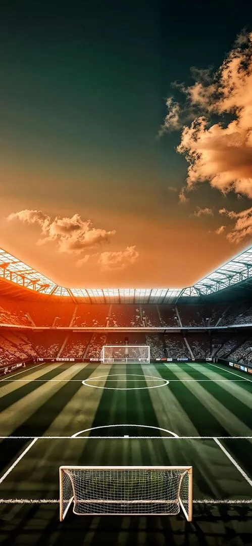 Khung thành bỏ trống dưới ánh nắng chiều tà tạo nên một bức tranh tĩnh lặng nhưng chứa đựng đầy cảm xúc mãnh liệt về một trận đấu vừa kết thúc.
