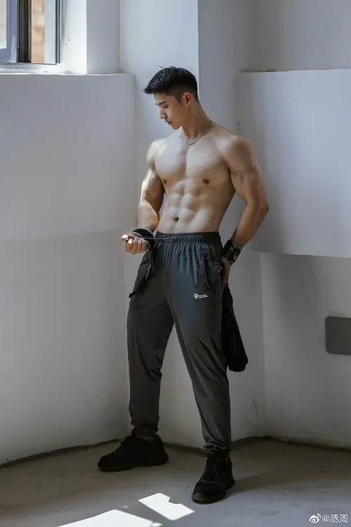 bo suu tap anh chuyen nghiep nam gioi the hinh san chac 17